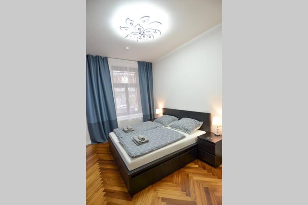Brandly New Apartment Andel ปราก ภายนอก รูปภาพ